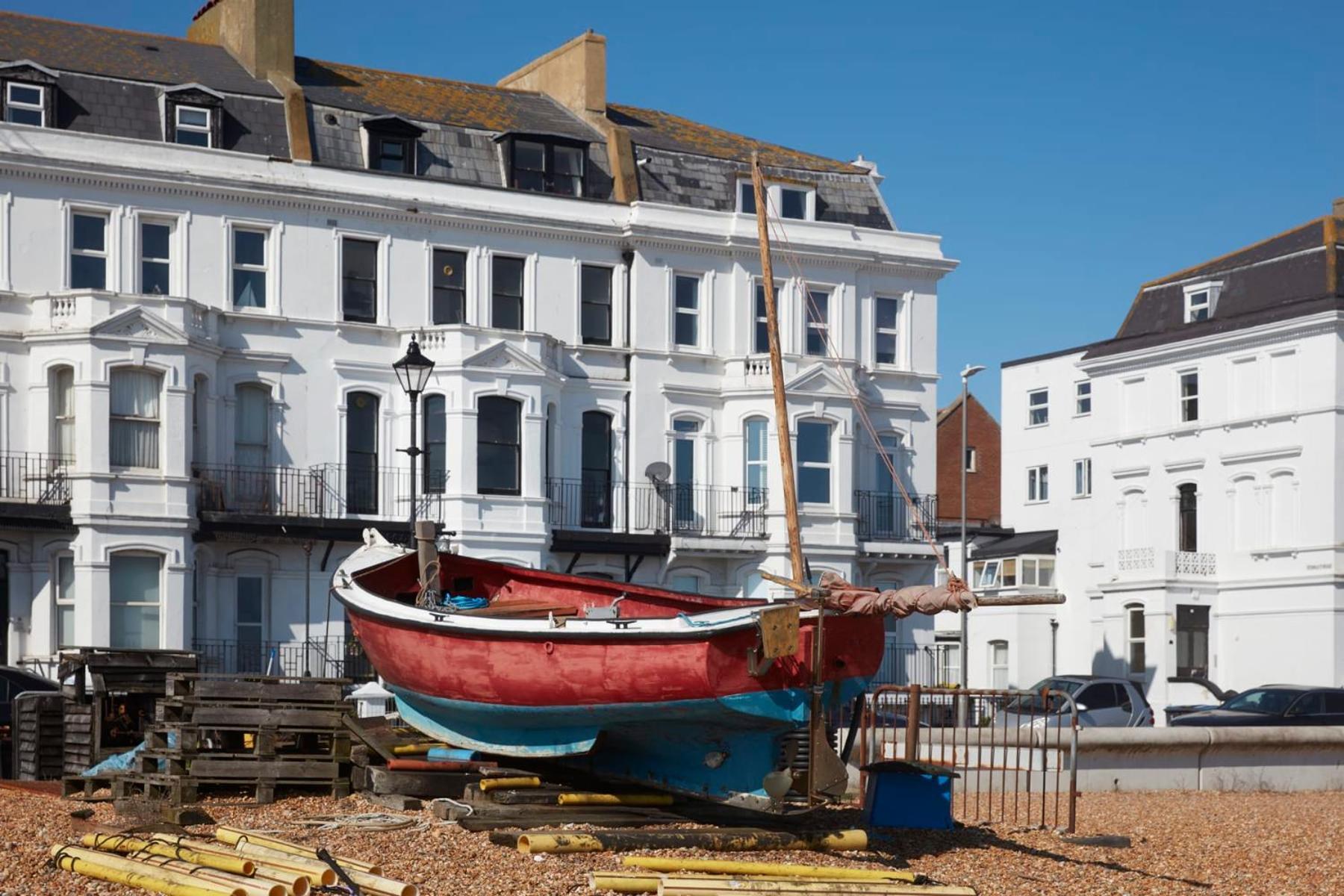 Spacious Beach Front Apartment With Stunning Sea Views Deal Exterior foto